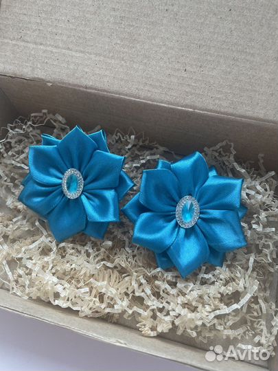 Яркие бантики для волос