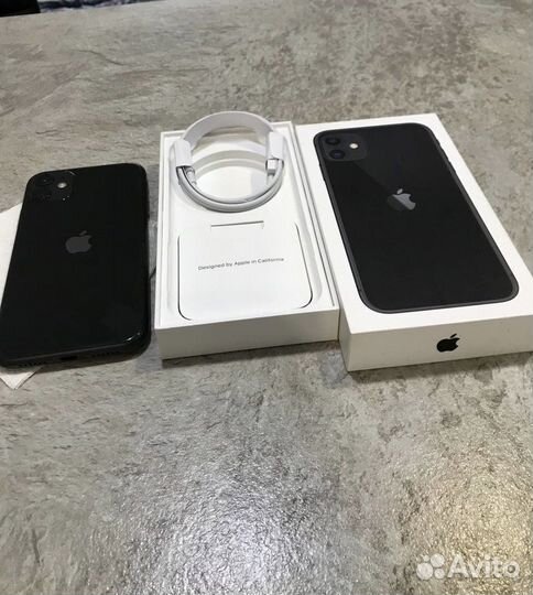 Телефон iPhone 11