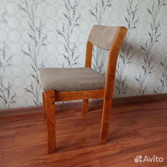Стулья