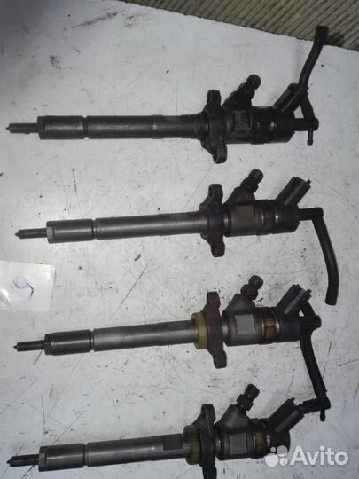 Форсунка топливная Ford Focus/Focus RS/Focus ST