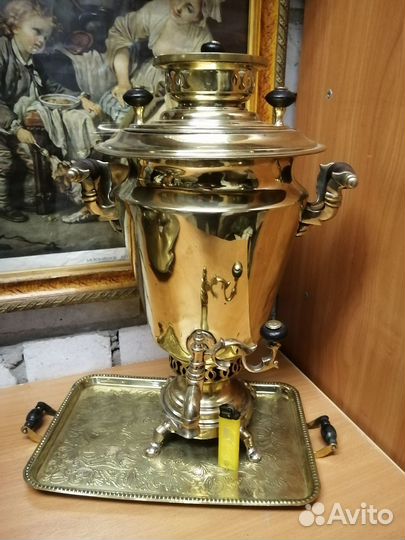 Самовар с медалями