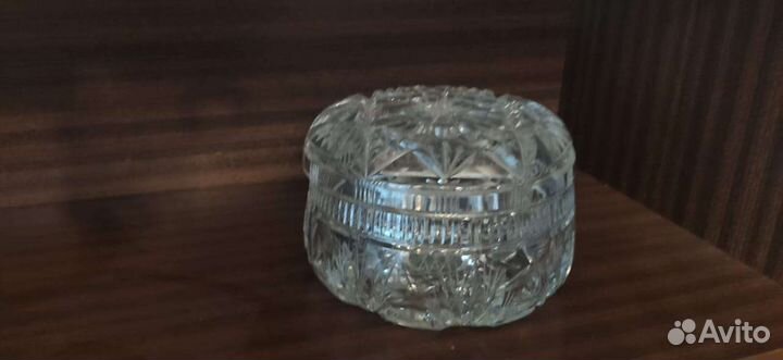 Ваза хрустальная с крышкой