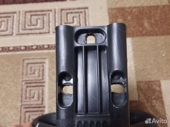 Подлокотник на компьютерное кресло