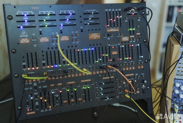 Behringer 2600 аналоговый синтезатор