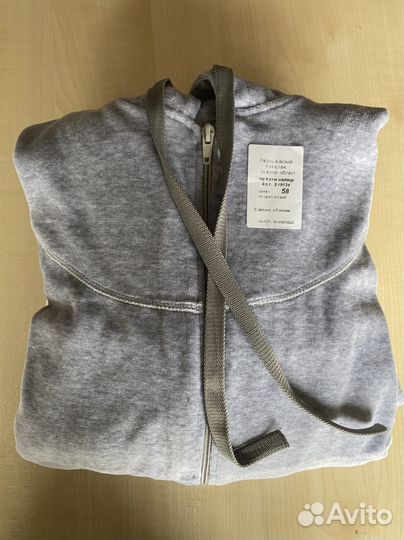 Велюровый спортивный костюм