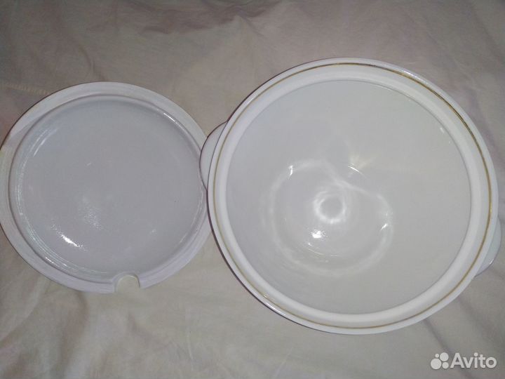 Фарфоровая супница “Сирень” Дулево. Винтаж