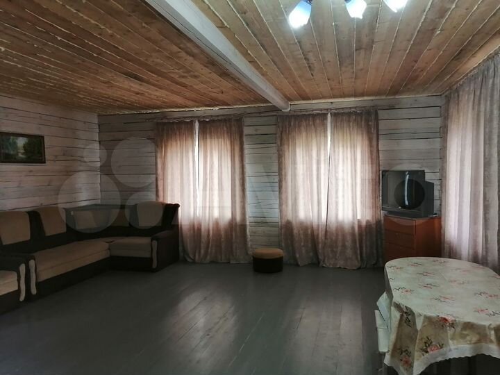 Дом 54 м² на участке 5 сот.