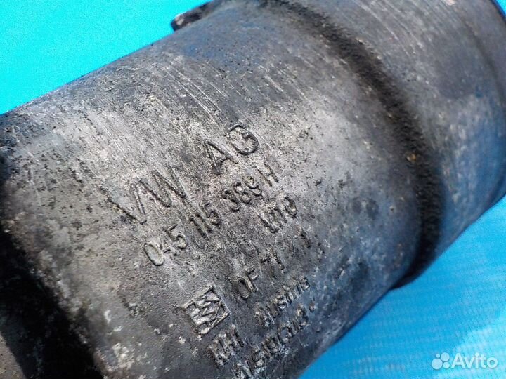 Корпус масляного фильтра volkswagen Passat B6 2005