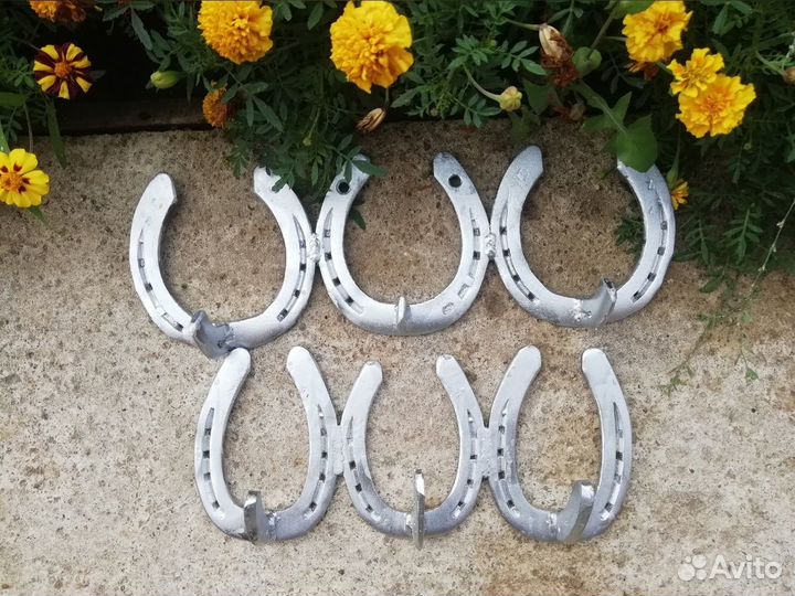 Вешалки из подков