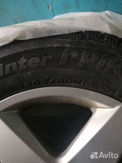 Hankook Winter I'Pike 205/60 R16