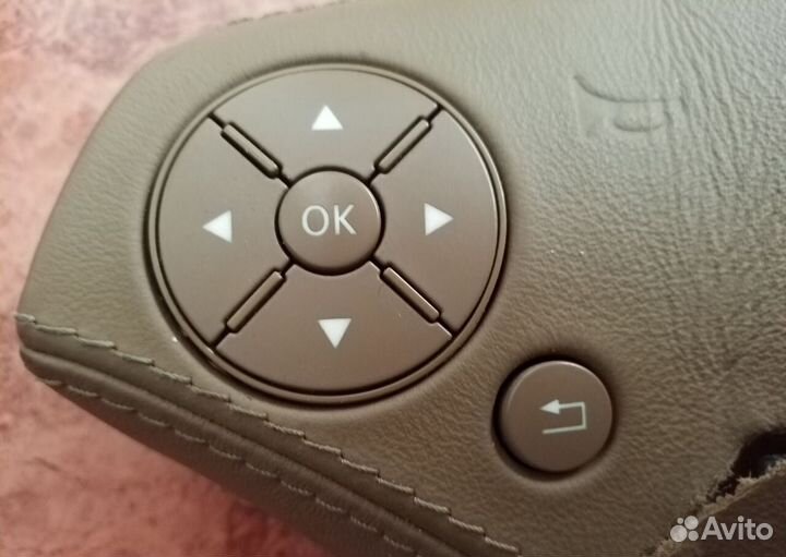 Кнопки руля мерседес S 221 A 2218217551