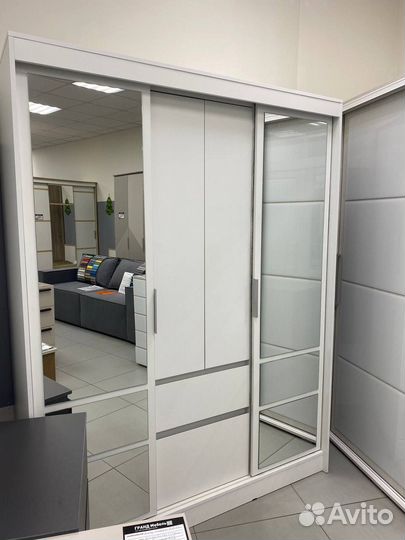 Шкаф купе симпл с зеркалом