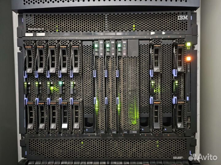 IBM BladeCenter HS23 2xE5-2660 RAM 256GB