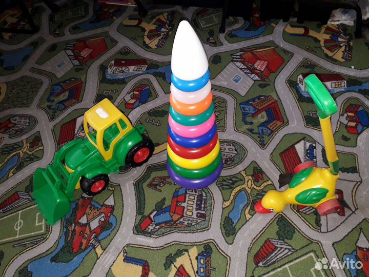 Игрушки, погремушки для малышей