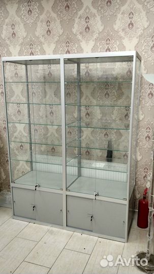 Стеклянные витрины из алюминиевого профиля