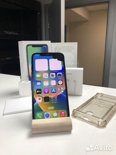 iPhone X 64gb черный