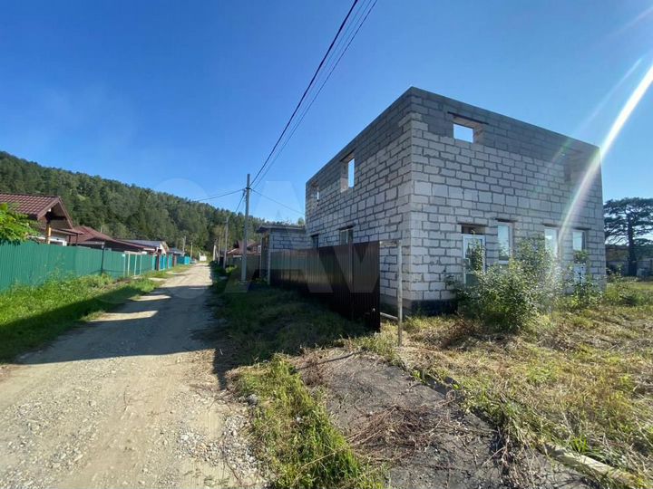 Дом 200 м² на участке 9 сот.