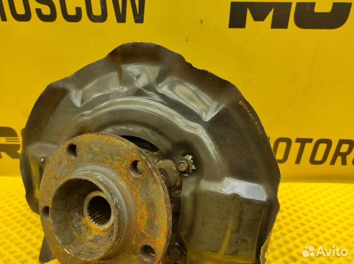 Кулак поворотный передний правый Mini Countryman S