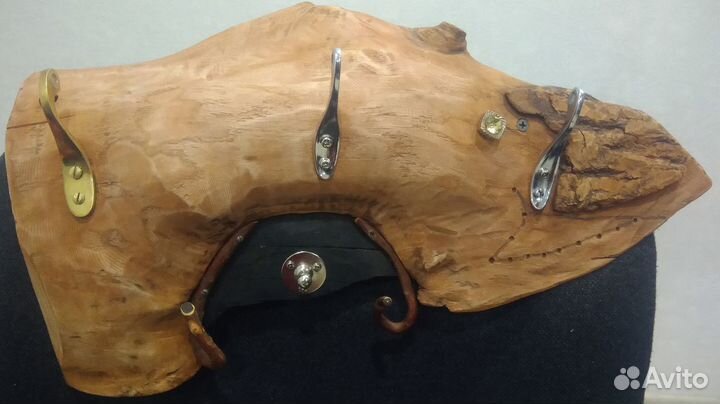 Вешалка-ключница декоративная