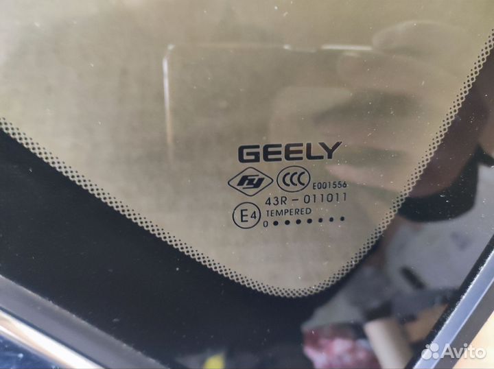 Форточка правая Geely Coolray SX11 оригинал б.у