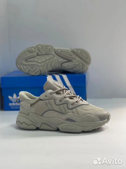 Кроссовки Adidas Ozweego