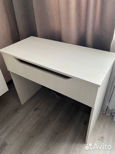 Туалетный столик