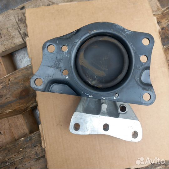 Фольксваген пола подушка двигатель