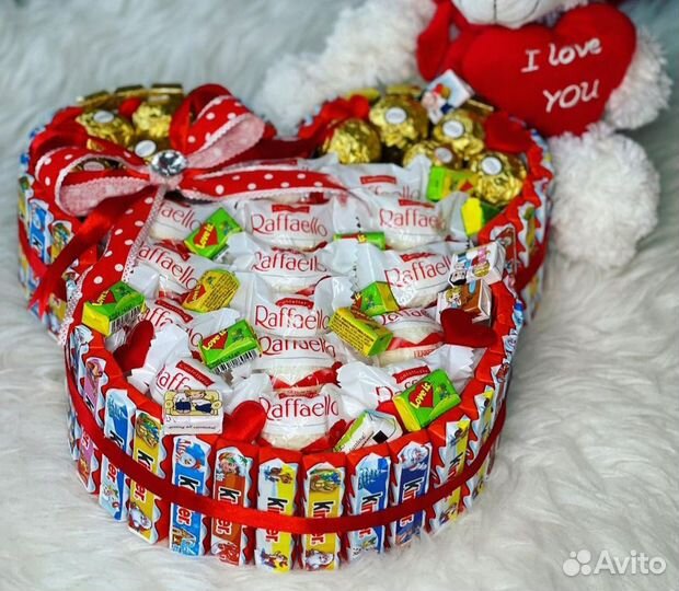 Киндер сюрприз Мини Маус торт