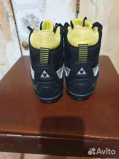 Лыжные ботинки fischer