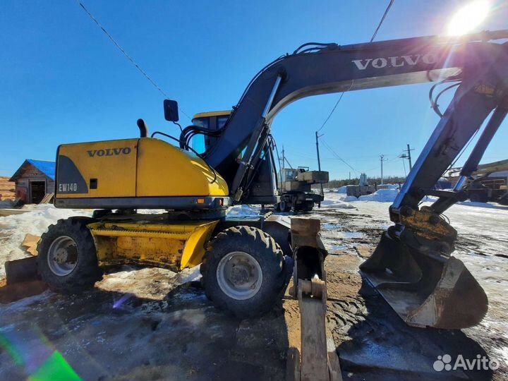 Колёсный экскаватор Volvo EW140, 2000