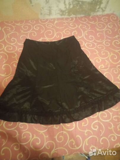 Атласная юбка миди