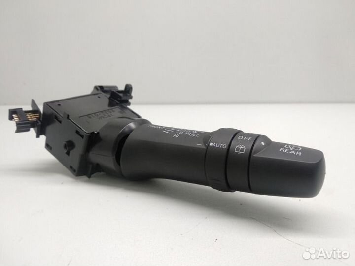 Подрулевой переключатель передний правый