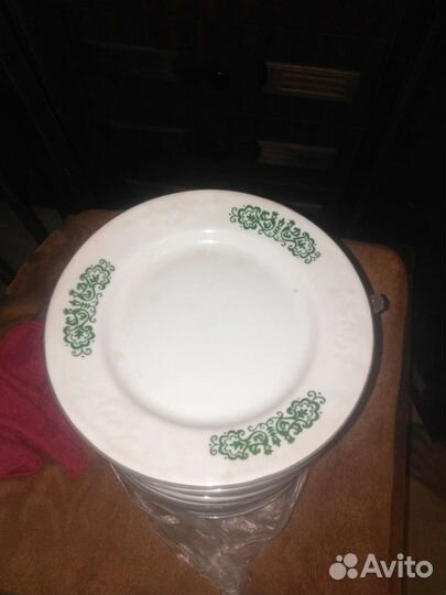 Тарелки мелкие