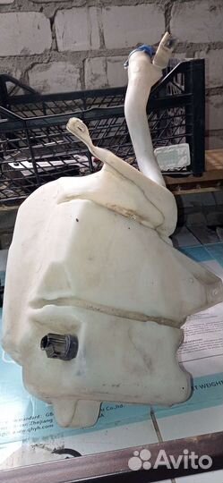 Бачок омывателя вольво s40