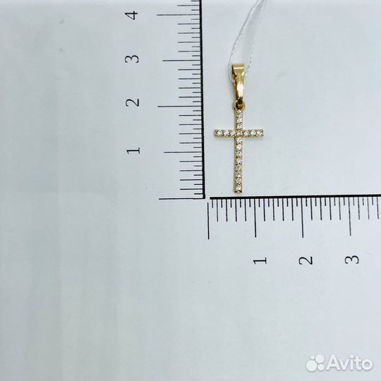 Золотая подвеска с камнем