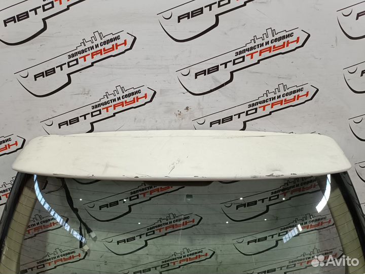 Дверь задняя toyota avensis verso ipsum ACM21W ACM26W 6700544900 белый DY124