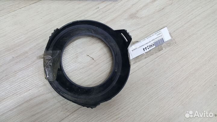 Облицовка фары правая хром Subaru outback 2017