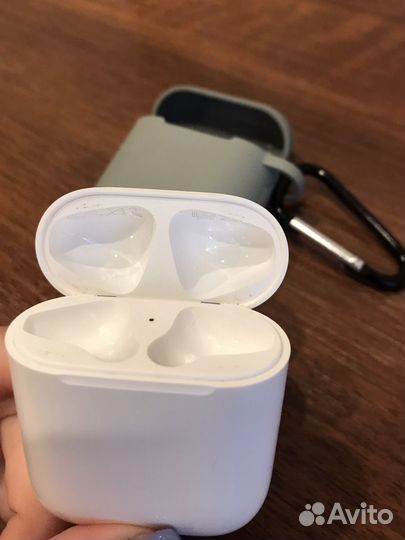 Кейс Airpods 2 оригинал бу