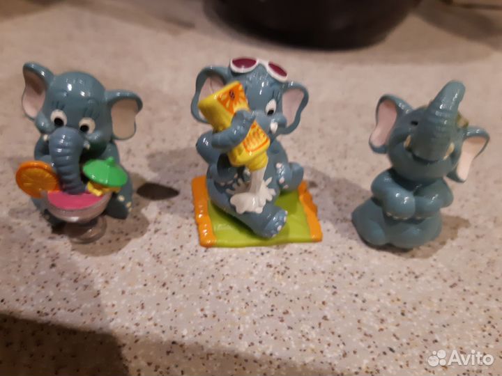 Фигурки из Киндер сюрприза Слоники