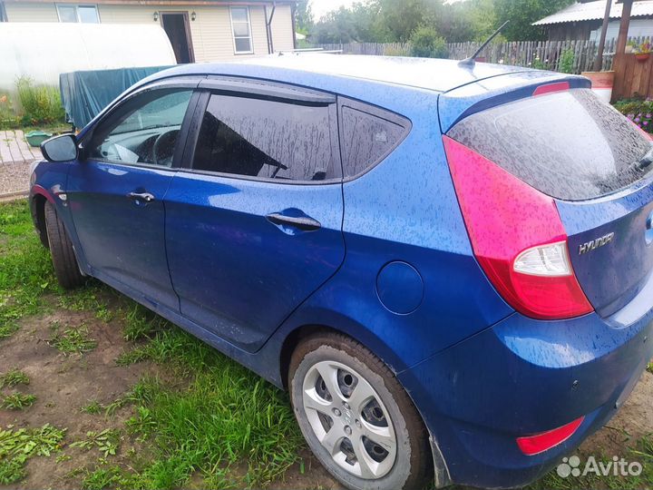 Hyundai Solaris 1.6 AT, 2012, 136 000 км