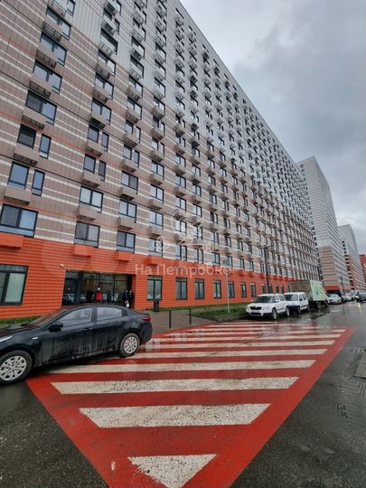3-к. квартира, 57,3 м², 2/15 эт.