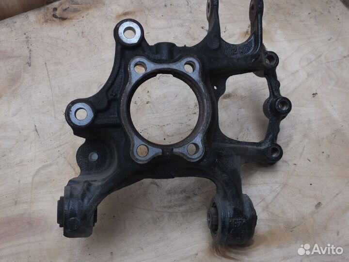 Кулак задний Mazda CX 5 левый и правый