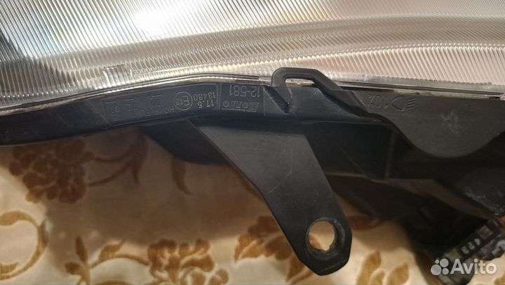 Фара передняя правая Tayota filder/axio