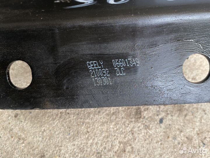 Подушка двигателя левая Geely Emgrand ec7