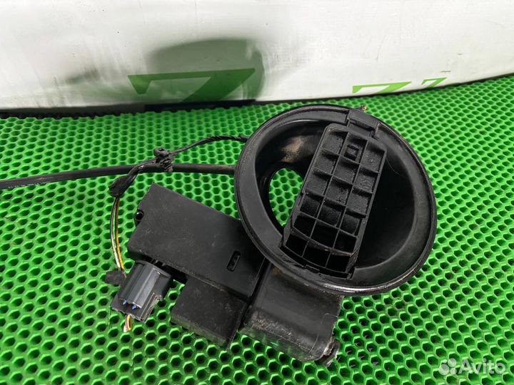 Лючок бензобака ford focus 2