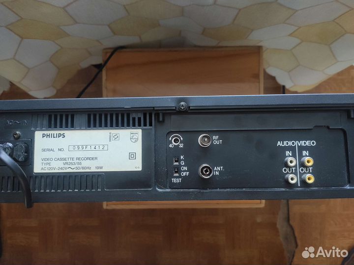 Видеомагнитофон Philips vr-253 требуется ремонт