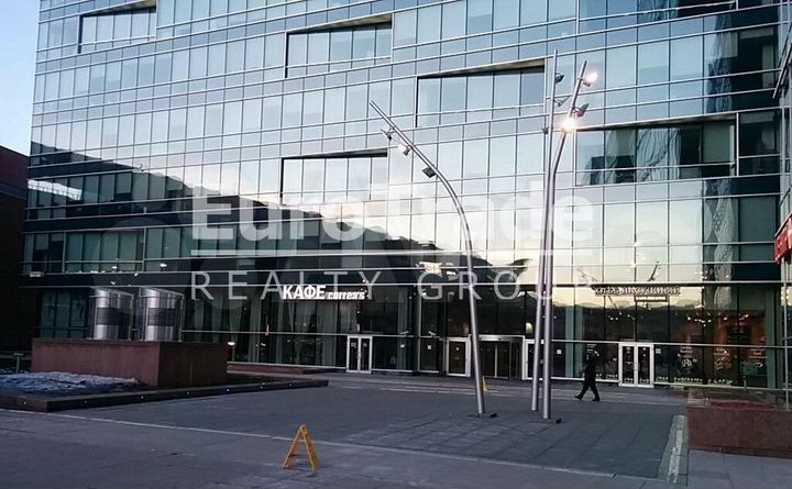 Сдам торговое помещение, 326 м²