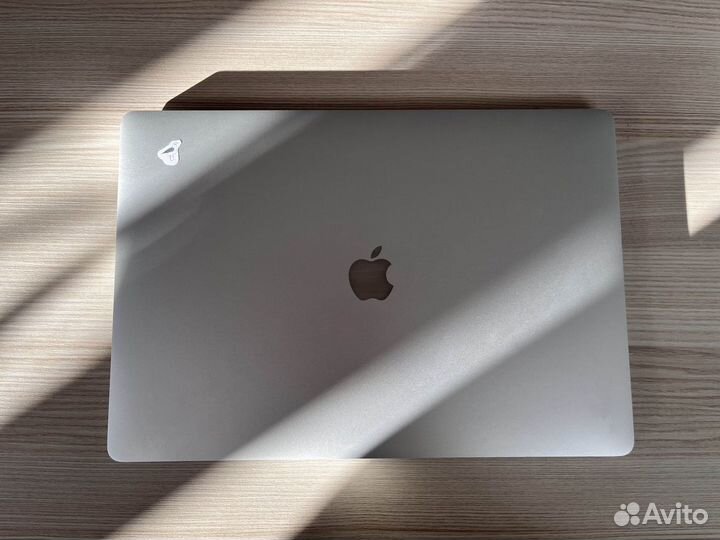 Macbook Pro 16