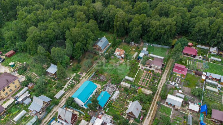 Дача 20 м² на участке 9 сот.