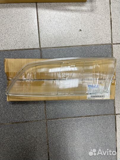 Стекло фары nissan primera p11 Левое